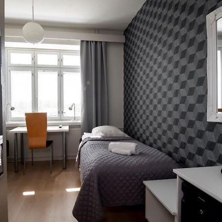Ik Hotel & Camping Keuru Rum bild