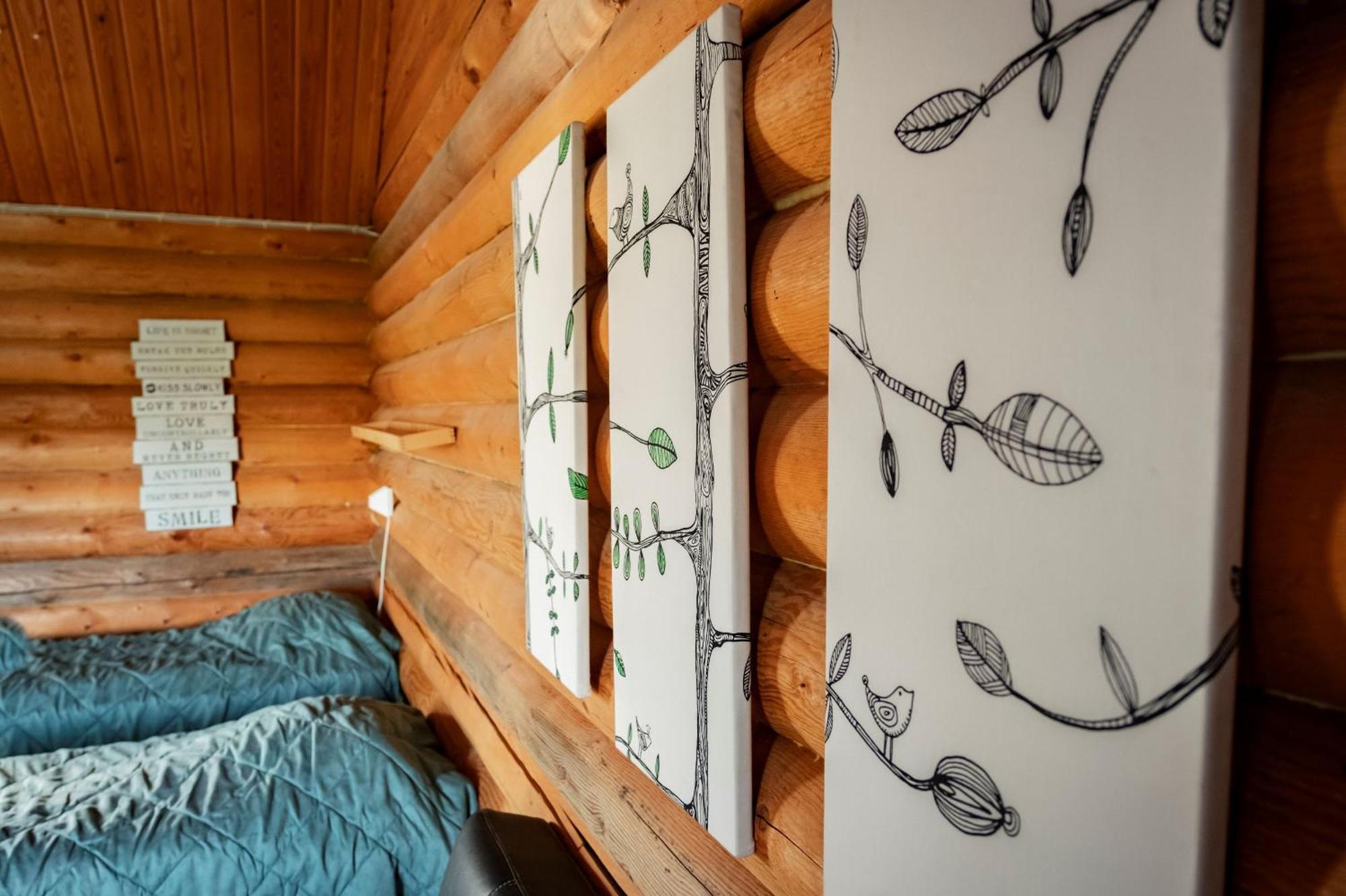 Ik Hotel & Camping Keuru Rum bild
